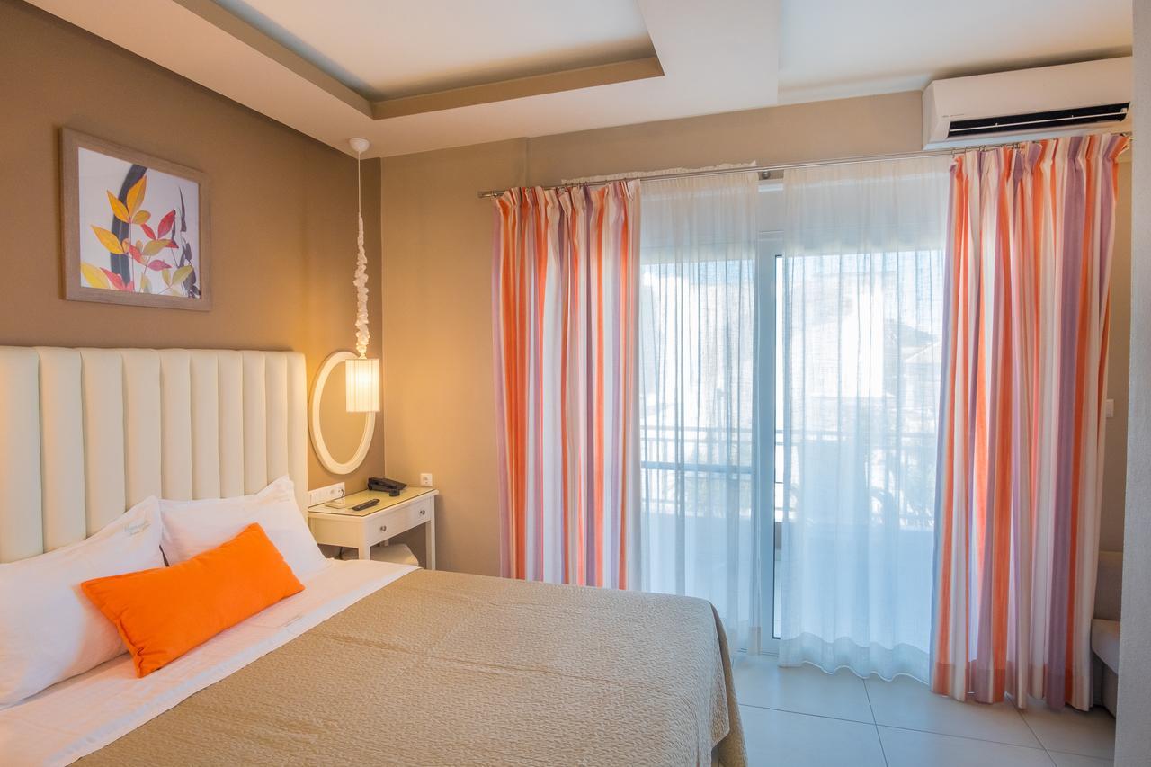 Whitesands Beach Resort Paralia Vrachou Eksteriør bilde
