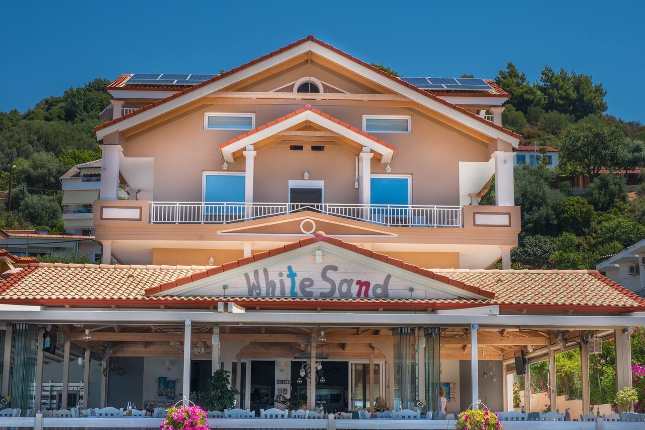Whitesands Beach Resort Paralia Vrachou Eksteriør bilde